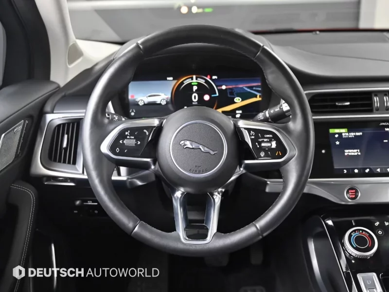 Jaguar I-PACE