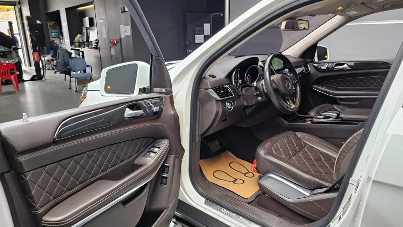 Mercedes-Benz GLS-Class