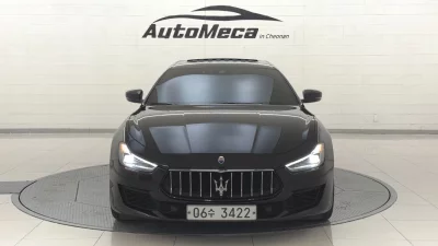 Maserati GHIBLI