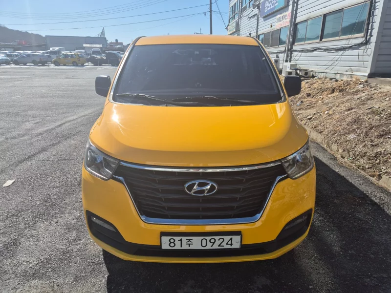 Hyundai Starex