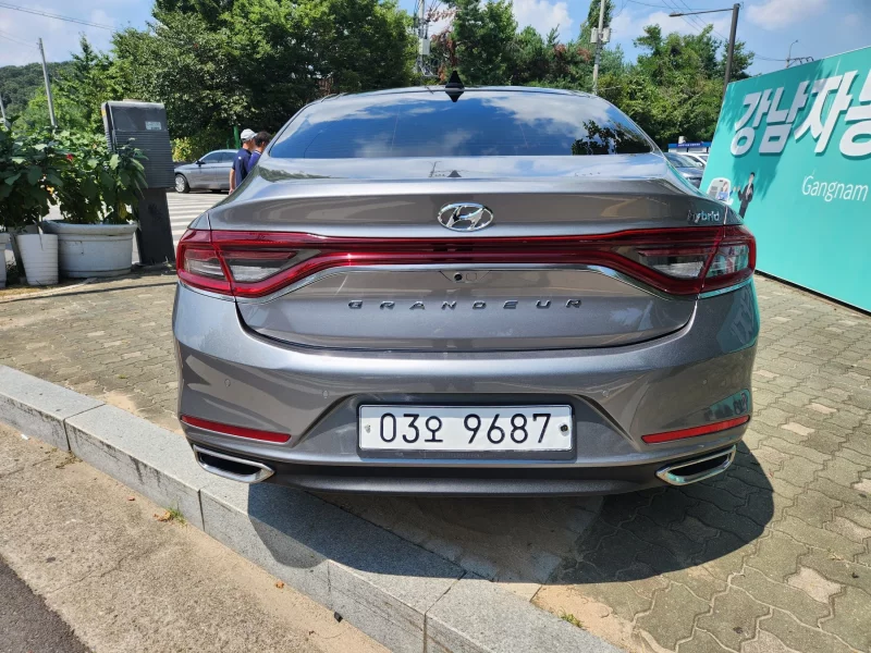 Hyundai Grandeur