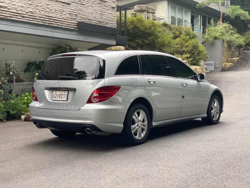 Mercedes-Benz R-Class