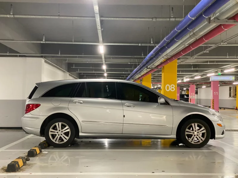 Mercedes-Benz R-Class