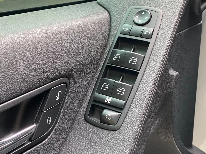 Mercedes-Benz R-Class