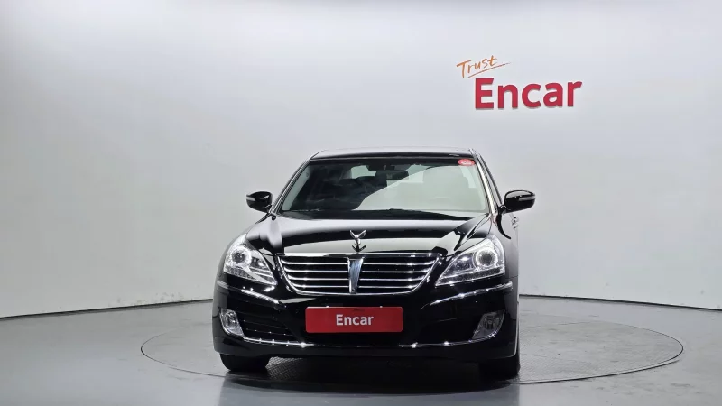 Hyundai Equus