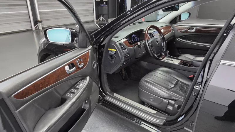 Hyundai Equus