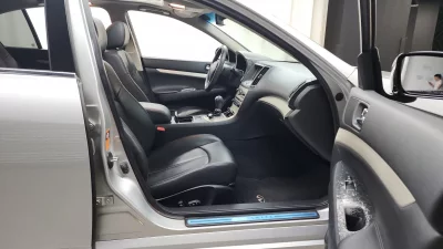 Infiniti G