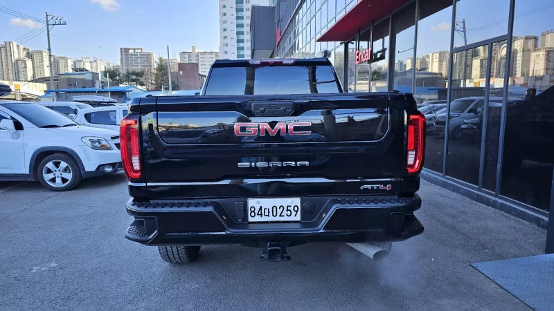 GMC SIERRA