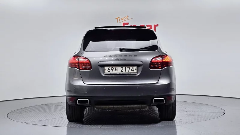 Porsche CAYENNE