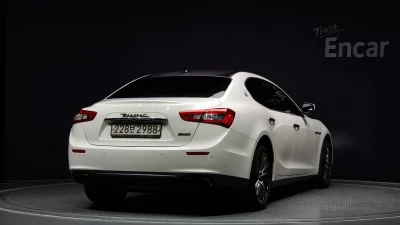 Maserati GHIBLI