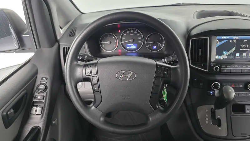 Hyundai Grand Starex