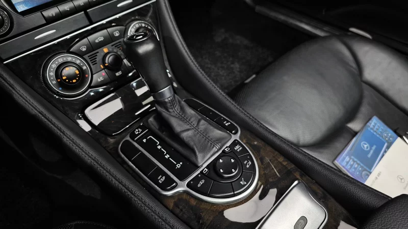 Mercedes-Benz SL-Class