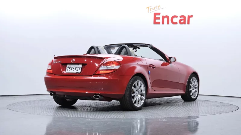 Mercedes-Benz SLK-Class