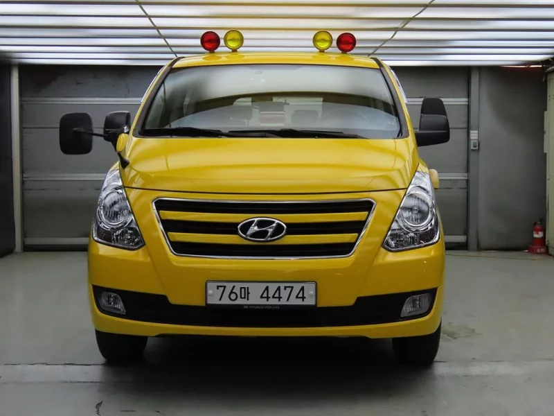 Hyundai Starex