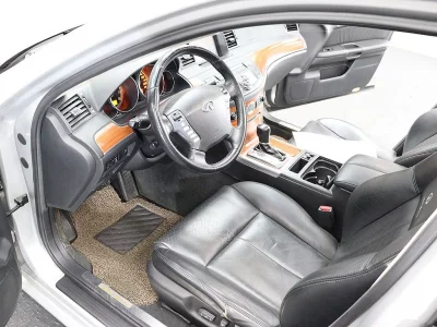 Infiniti M