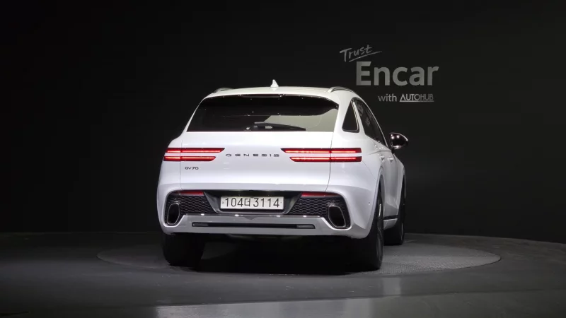 Genesis GV70
