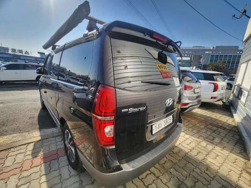 Hyundai Starex