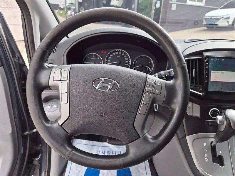 Hyundai Grand Starex