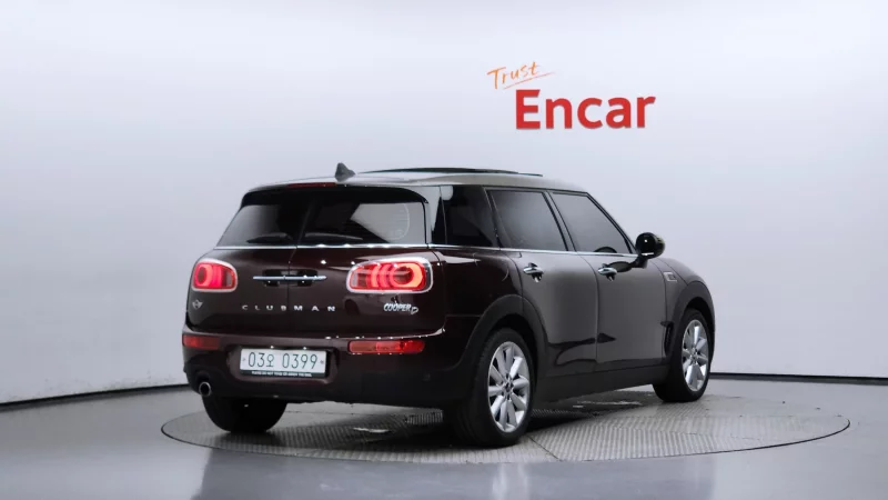 MINI Clubman