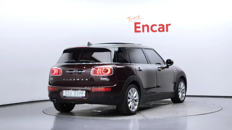 MINI Clubman