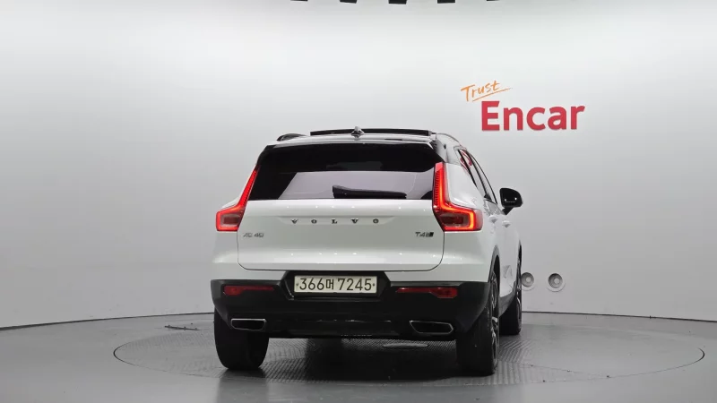 Volvo XC40