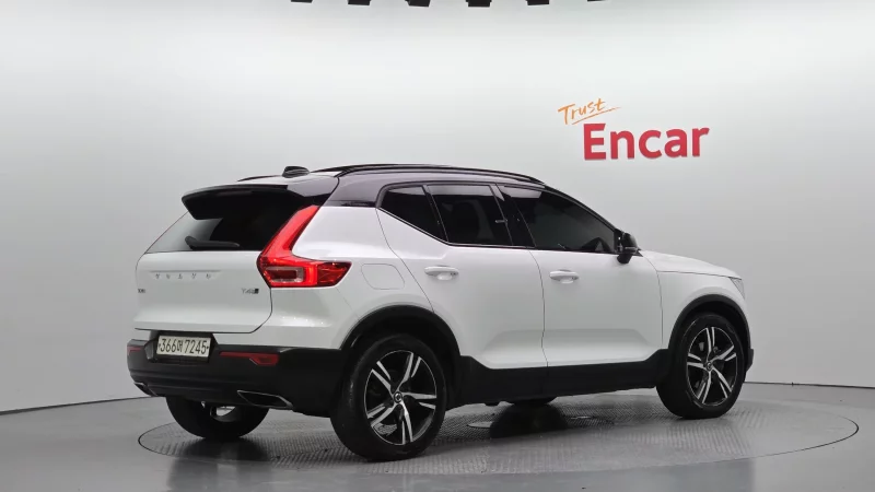 Volvo XC40