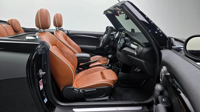 MINI Cooper Convertible