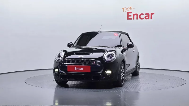 MINI Cooper Convertible