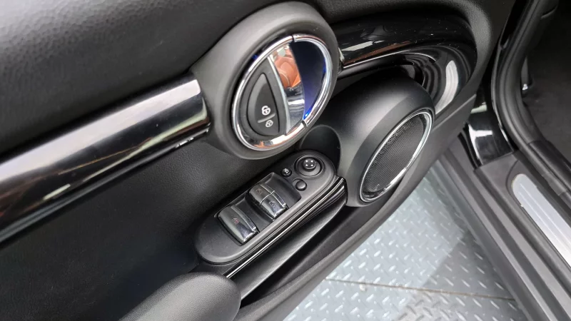 MINI Cooper Convertible