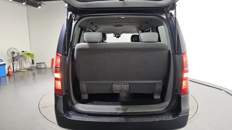 Hyundai Grand Starex