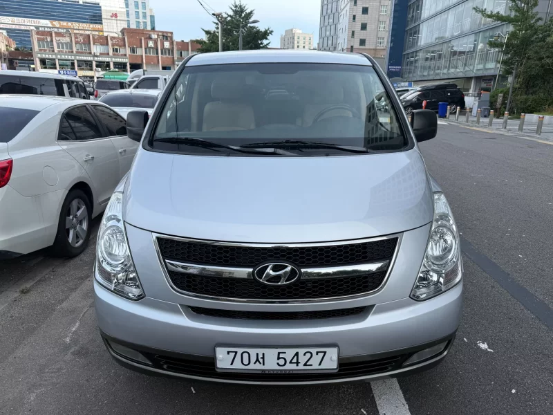 Hyundai Grand Starex
