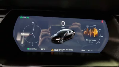 Tesla MODEL X