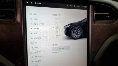 Tesla MODEL X