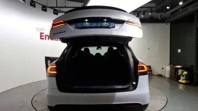 Tesla MODEL X