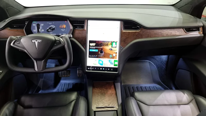 Tesla MODEL X
