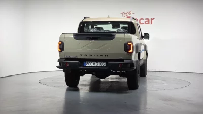 Kia Tasman