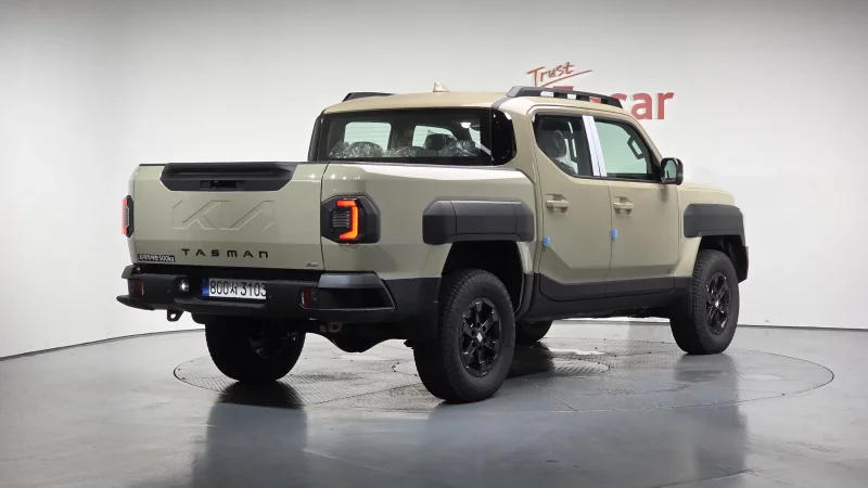 Kia Tasman