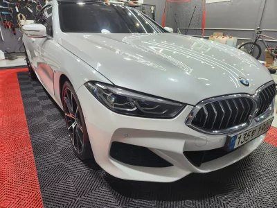 BMW 8-Series