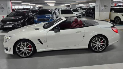 Mercedes-Benz SL-Class