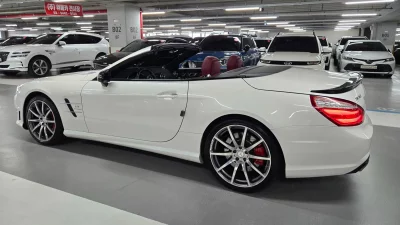 Mercedes-Benz SL-Class