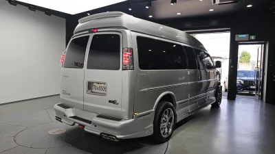 Chevrolet Express Van