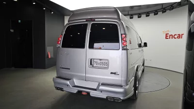 Chevrolet Express Van