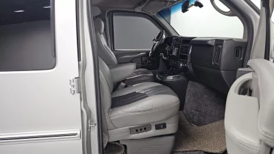 Chevrolet Express Van