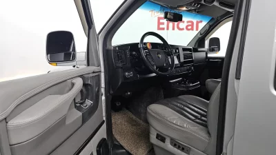 Chevrolet Express Van