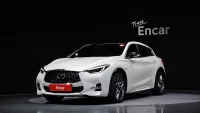 Infiniti Q30