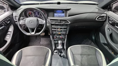 Infiniti Q30