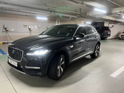Jaguar F-PACE