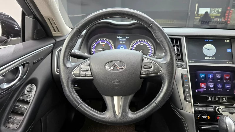 Infiniti Q50
