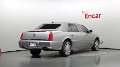 Cadillac DTS