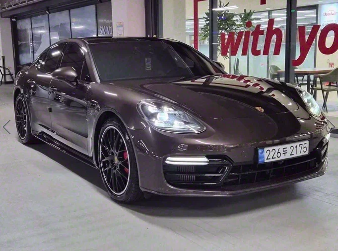 Porsche PANAMERA